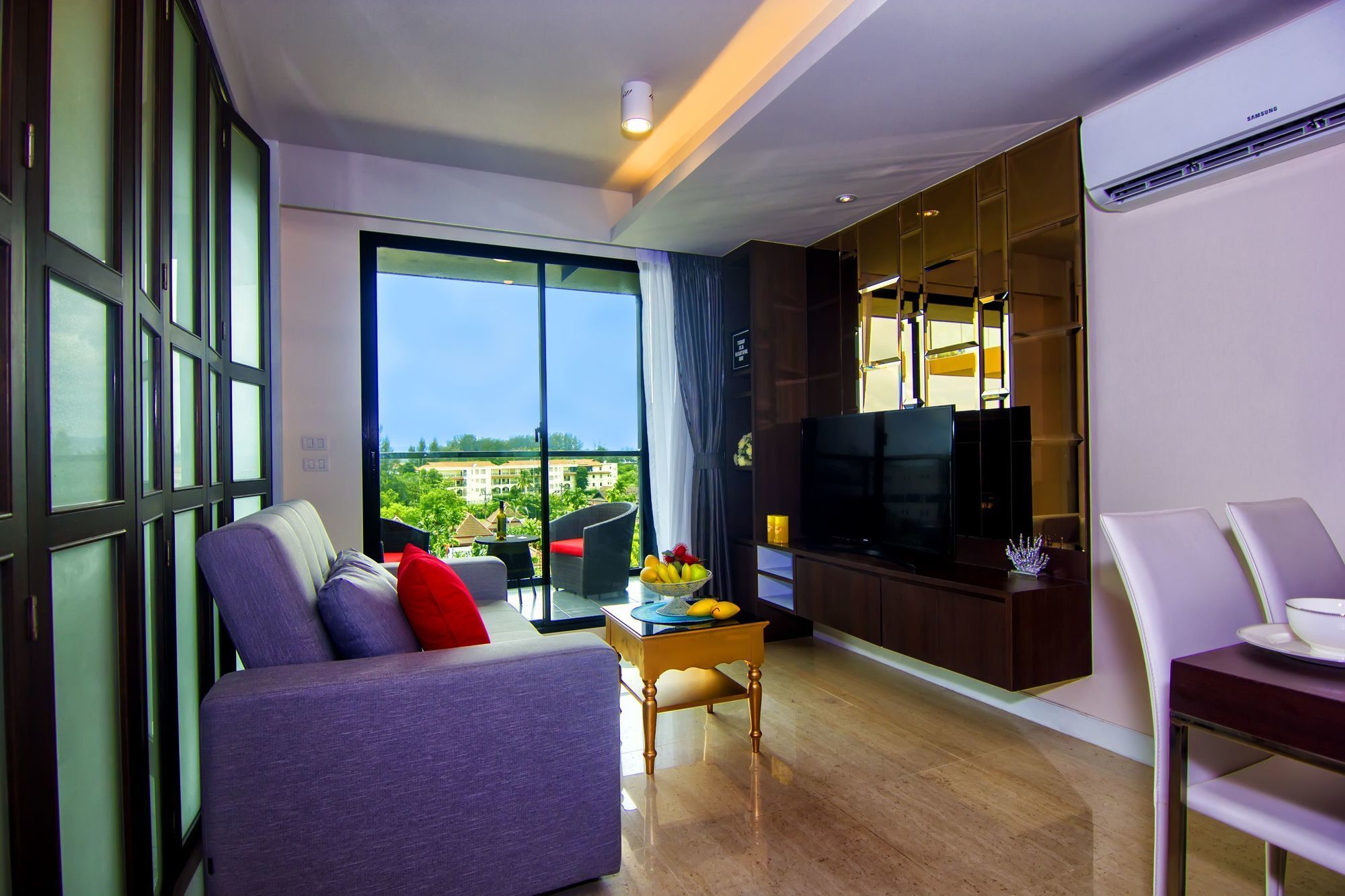 The Aristo By Holy Cow 201 Phuket Exterior foto