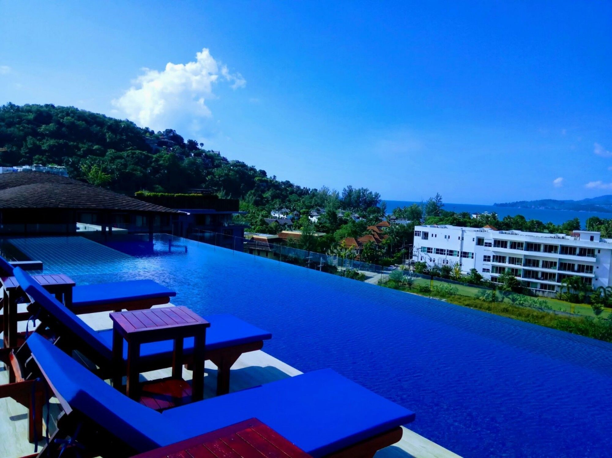 The Aristo By Holy Cow 201 Phuket Exterior foto
