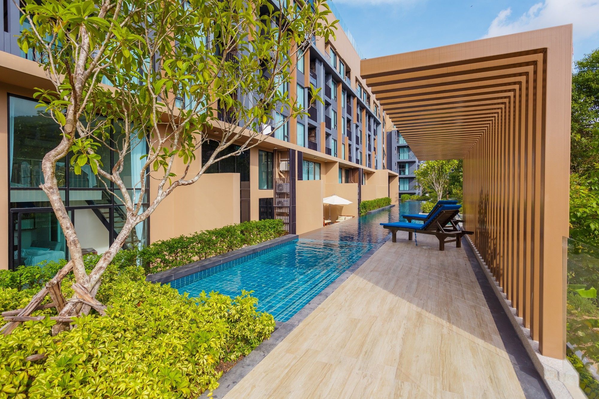 The Aristo By Holy Cow 201 Phuket Exterior foto